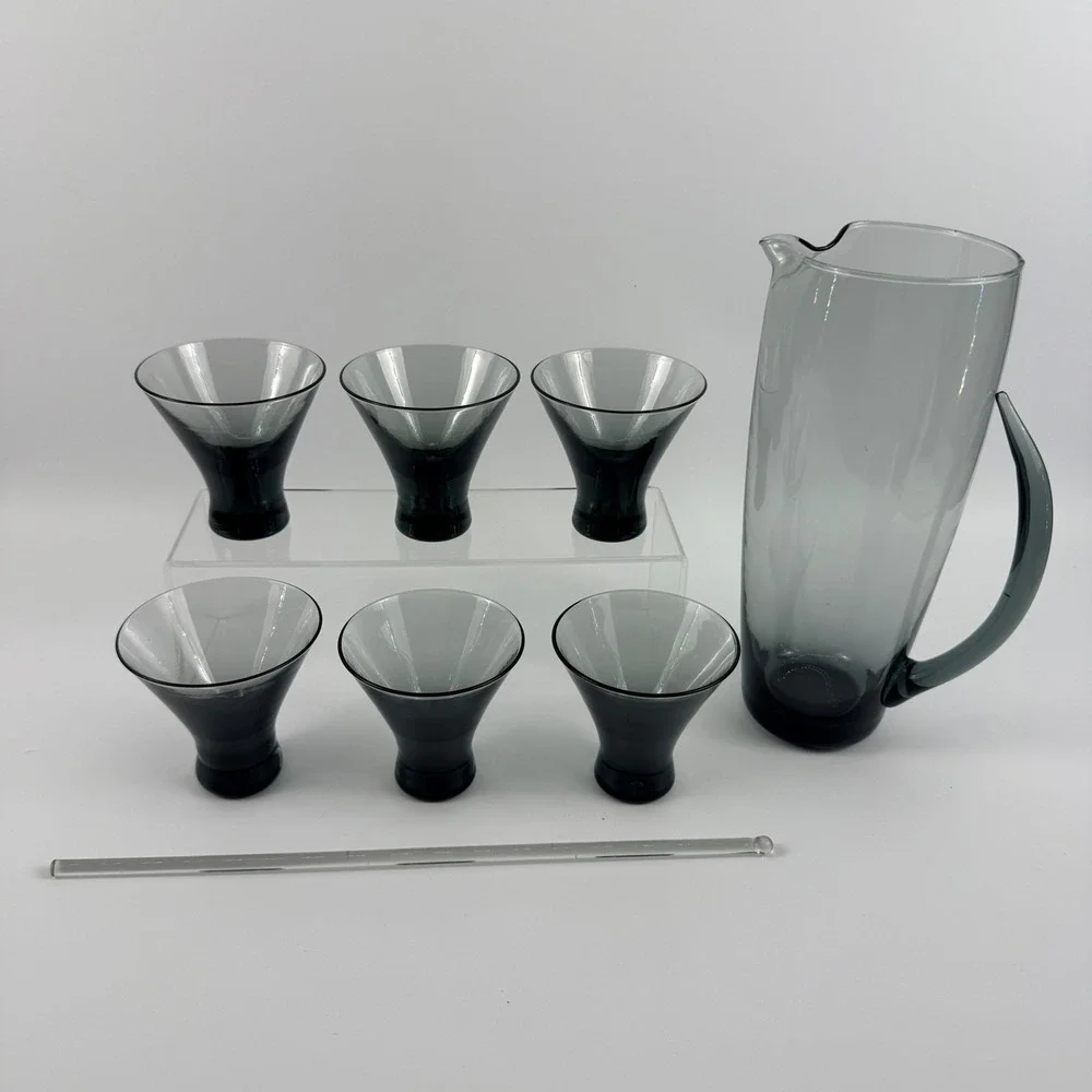 Morgantown Normandie Smoke Glass Cocktail Pitcher 6‎ Martini Glasses Set